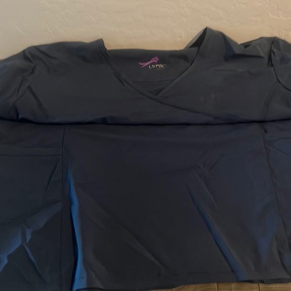 Navy blue 3xl scub top - Picture 1 of 1